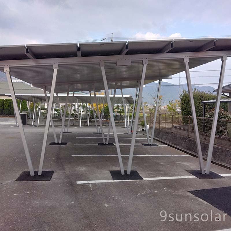 Het benutten van zonne-energie: de voordelen van fotovoltaïsche carportsystemen op parkeerterreinen